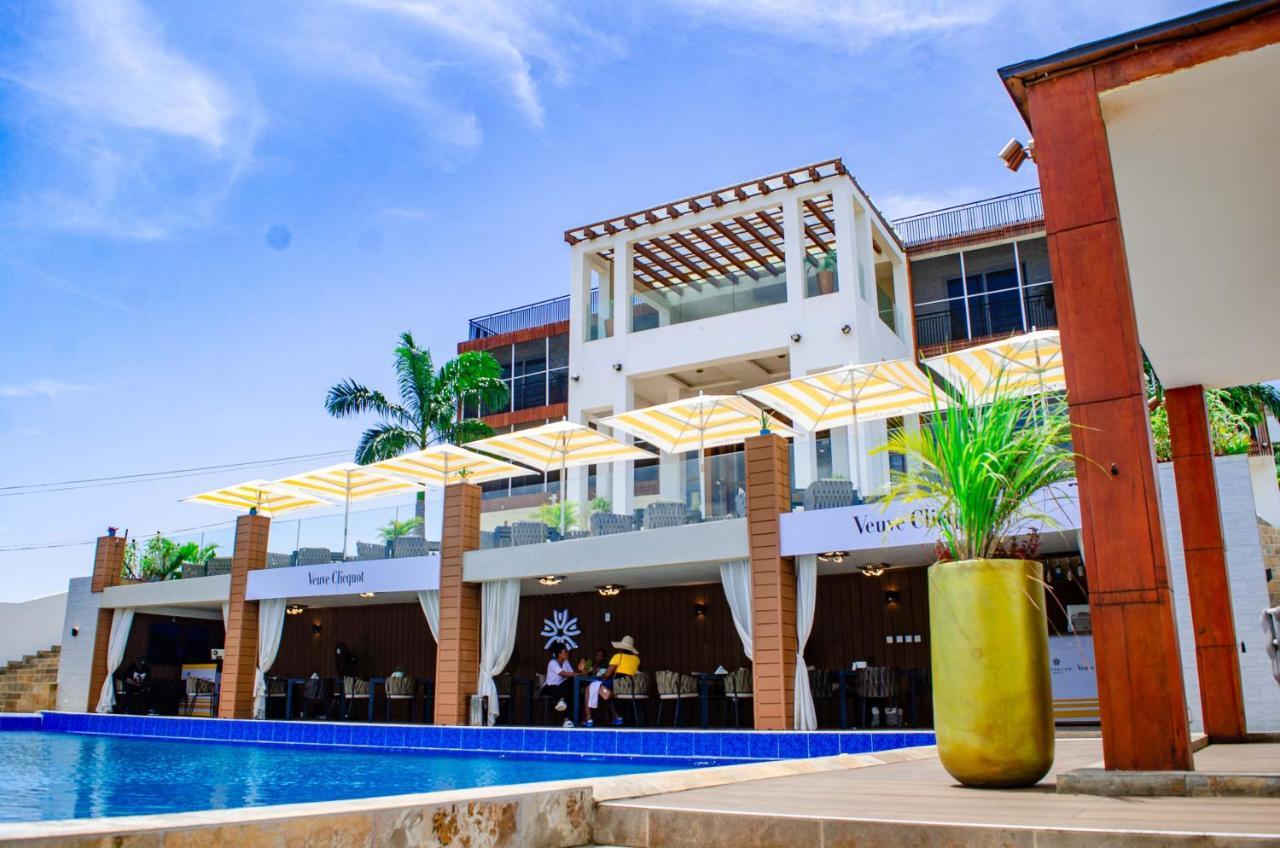 Akosombo Bridgeview Resort מראה חיצוני תמונה