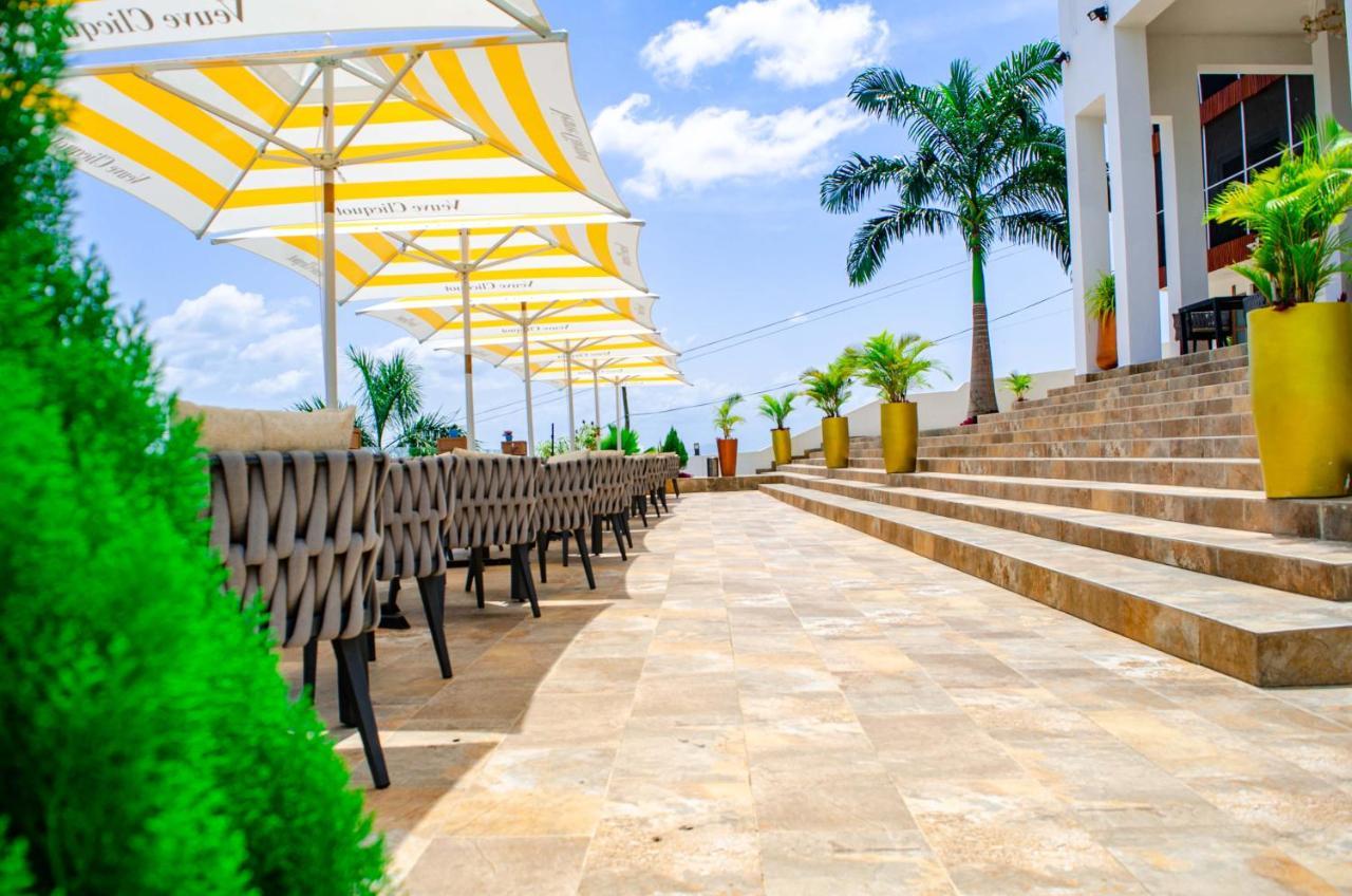 Akosombo Bridgeview Resort מראה חיצוני תמונה