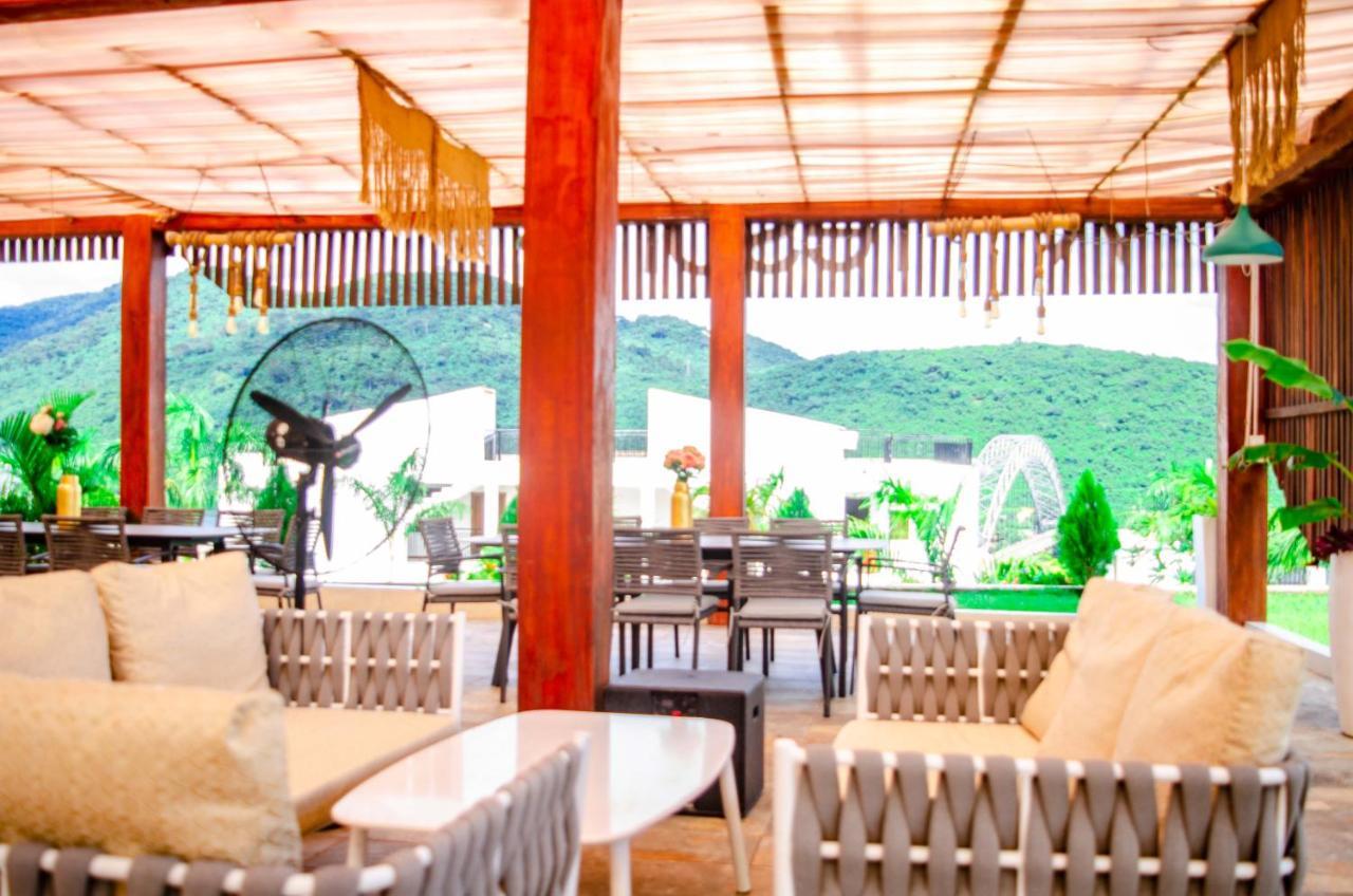 Akosombo Bridgeview Resort מראה חיצוני תמונה